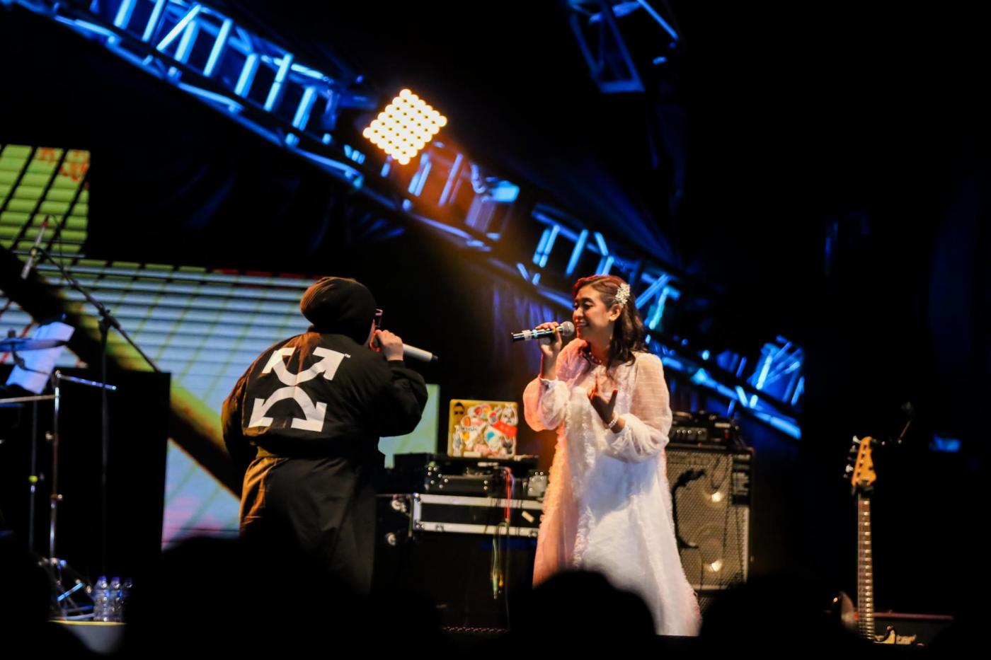 Puspa MLDJAZZPROJECT Season 4 dan Melly Goeslaw bernyanyi di MLDSPOT Hall A3